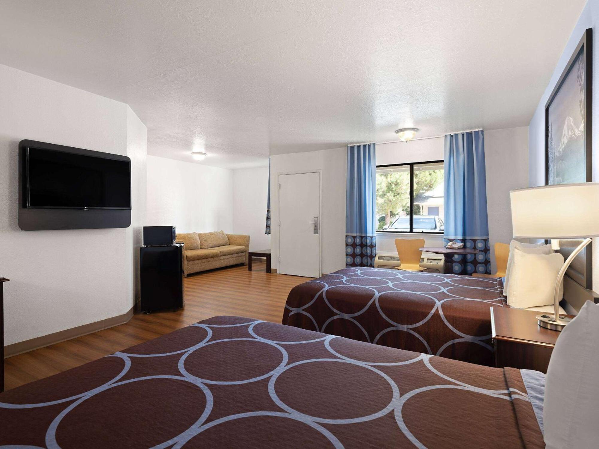 Super 8 By Wyndham 2* Dunnigan