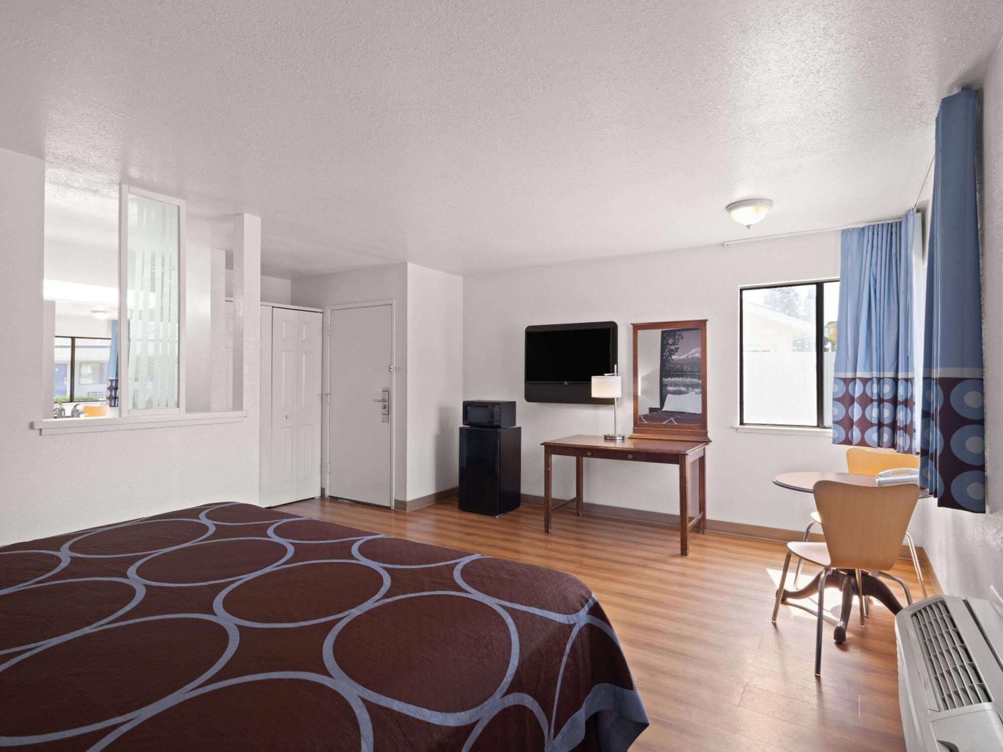 Super 8 By Wyndham Hotel Dunnigan